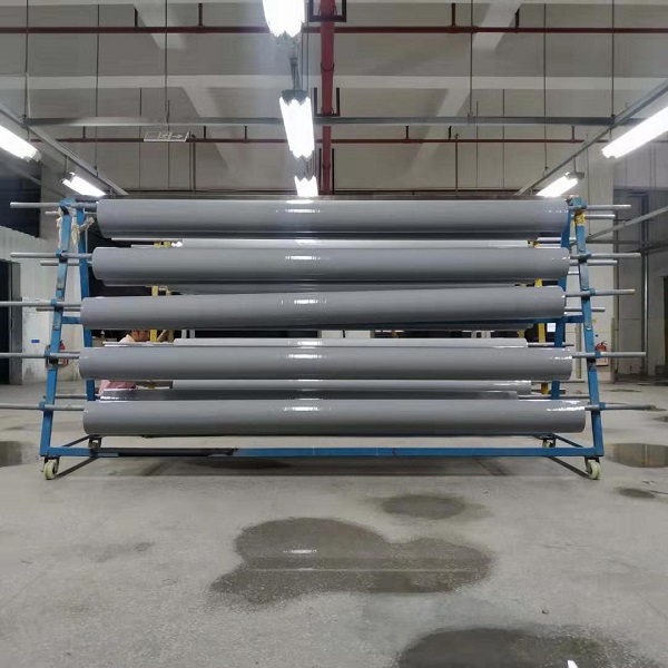 連續(xù)纏繞玻璃鋼管 纏繞玻璃鋼管的抗風(fēng)能力